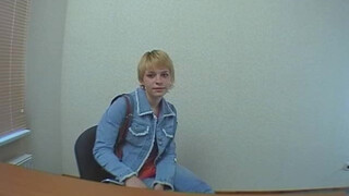 Наташа учится анальному сексу за деньги, чтобы не бросил парень